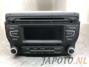 Used Radio CD player Kia Cee'd Sportswagon (JDC5) 1.6 CRDi 16V VGT Price € 125,00 Margin scheme offered by Japoto Parts B.V.