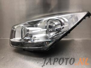 Used Headlight, left Kia Venga 1.4 CVVT 16V Price € 124,99 Margin scheme offered by Japoto Parts B.V.