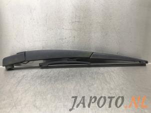 Used Rear wiper arm Kia Venga 1.4 CVVT 16V Price € 14,95 Margin scheme offered by Japoto Parts B.V.