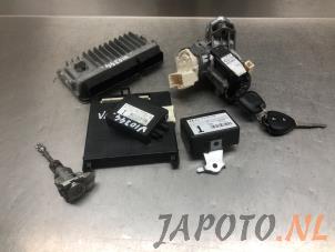 Used Ignition lock + computer Toyota Yaris III (P13) 1.33 16V Dual VVT-I Price € 199,95 Margin scheme offered by Japoto Parts B.V.