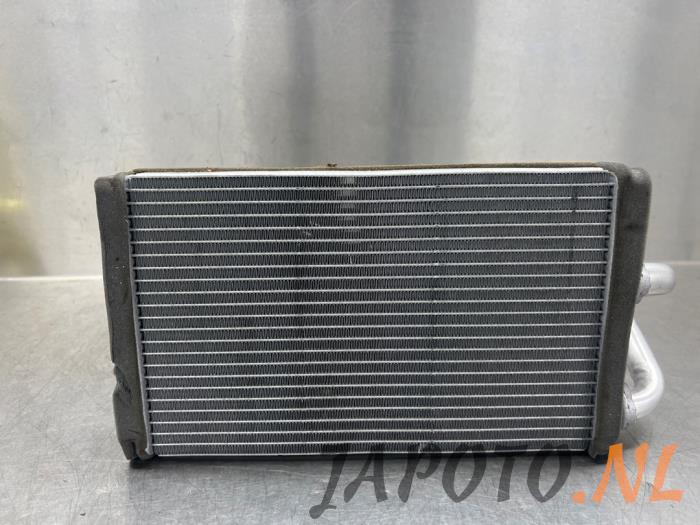 Heating radiator from a Mitsubishi Outlander (GF/GG) 2.0 16V PHEV 4x4 2013