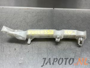 Used Front bumper bracket, left Mitsubishi Outlander (GF/GG) 2.0 16V PHEV 4x4 Price € 19,95 Margin scheme offered by Japoto Parts B.V.
