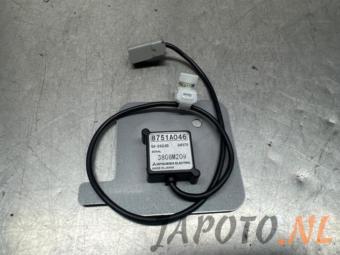 Używane Antena GPS Mitsubishi Outlander (GF/GG) 2.0 16V PHEV 4x4 Cena € 52,45 Procedura marży oferowane przez Japoto Parts B.V.