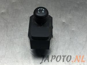 Usados Interruptor de retrovisor Suzuki Celerio (LF) 1.0 12V Precio € 9,95 Norma de margen ofrecido por Japoto Parts B.V.