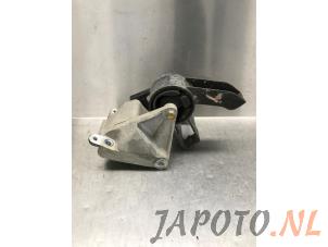 Usagé Support boîte de vitesses Suzuki Celerio (LF) 1.0 12V Prix € 19,95 Règlement à la marge proposé par Japoto Parts B.V.