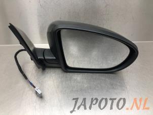 Used Wing mirror, right Nissan Qashqai (J10) 1.6 16V Price on request offered by Japoto Parts B.V.