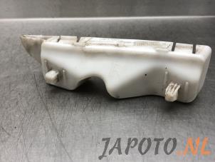 Used Front bumper bracket, right Nissan Qashqai (J10) 1.6 16V Price € 19,95 Margin scheme offered by Japoto Parts B.V.