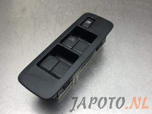 Used Multi-functional window switch Nissan Qashqai (J10) 1.6 16V Price € 74,95 Margin scheme offered by Japoto Parts B.V.
