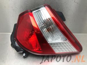 Używane Tylne swiatlo pozycyjne prawe Toyota Yaris III (P13) 1.5 16V Dual VVT-iE Cena € 150,00 Procedura marży oferowane przez Japoto Parts B.V.
