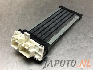 Used Heating element Toyota Yaris IV (P21/PA1/PH1) 1.5 12V Hybrid 115 Price on request offered by Japoto Parts B.V.
