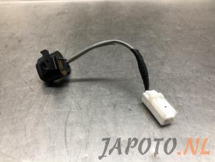 Used Tailgate switch Mazda 3 (BL12/BLA2/BLB2) 1.6 CiTD 16V Price on request offered by Japoto Parts B.V.