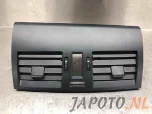 Usagé Grille aération tableau de bord Mazda 3 (BL12/BLA2/BLB2) 1.6 CiTD 16V Prix € 34,95 Règlement à la marge proposé par Japoto Parts B.V.