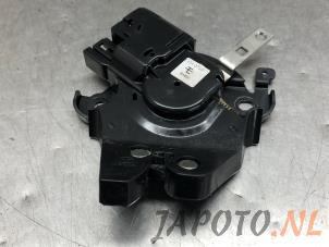 Used Tailgate lock mechanism Mazda 3 (BL12/BLA2/BLB2) 1.6 CiTD 16V Price € 39,95 Margin scheme offered by Japoto Parts B.V.