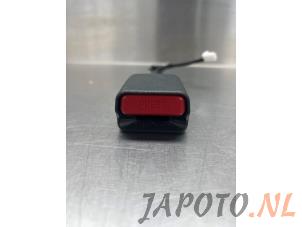 Gebrauchte Sicherheitsgurt Schließe rechts vorne Nissan X-Trail (T32) 1.6 DIG-T 16V Preis € 29,95 Margenregelung angeboten von Japoto Parts B.V.