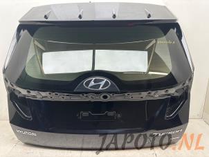Używane Tylna klapa Hyundai Tucson (NX) 1.6 T-GDI Hybrid 48V HTRAC Cena € 1.000,00 Procedura marży oferowane przez Japoto Parts B.V.