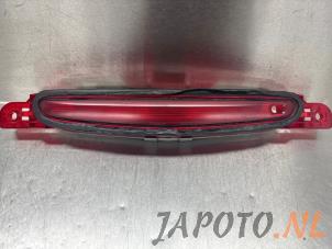 Usados Luz de frenos adicional centro Mazda 3 (BL12/BLA2/BLB2) 1.6 CiTD 16V Precio € 34,95 Norma de margen ofrecido por Japoto Parts B.V.