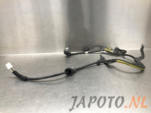 Used ABS cable Toyota Yaris IV (P21/PA1/PH1) 1.5 12V Hybrid 115 Price on request offered by Japoto Parts B.V.