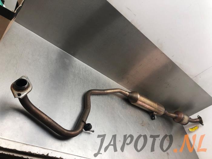 Used Front pipe + catalyst Toyota Yaris IV (P21/PA1/PH1) 1.5 12V Hybrid 115 Price € 349,00 Margin scheme offered by Japoto Parts B.V.
