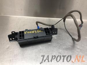 Używane Antena (rózne) Hyundai Tucson (NX) 1.6 T-GDI Hybrid 48V HTRAC Cena € 49,95 Procedura marży oferowane przez Japoto Parts B.V.