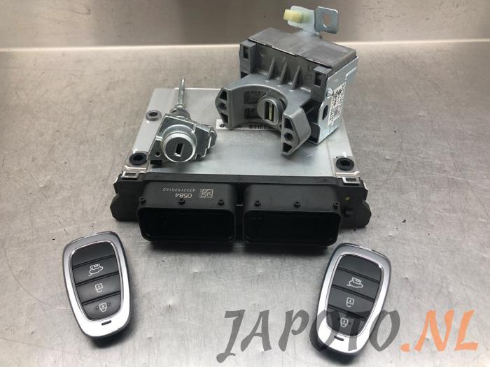 Used Ignition lock + computer Hyundai Tucson (NX) 1.6 T-GDI Hybrid 48V HTRAC Price € 418,95 Margin scheme offered by Japoto Parts B.V.