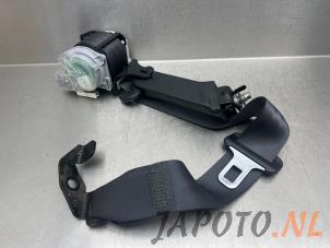 Used Rear seatbelt, left Honda Jazz (GE6/GE8/GG/GP) 1.4 VTEC 16V Price on request offered by Japoto Parts B.V.