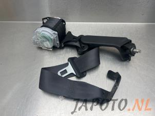 Used Rear seatbelt, right Honda Jazz (GE6/GE8/GG/GP) 1.4 VTEC 16V Price € 44,95 Margin scheme offered by Japoto Parts B.V.