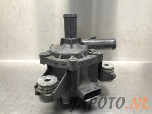Used Additional water pump Toyota Auris (E15) 1.8 16V HSD Full Hybrid Price € 19,99 Margin scheme offered by Japoto Parts B.V.