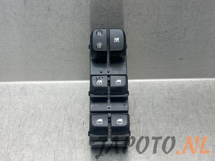 Usados Interruptor combinado de ventanillas Kia Picanto (JA) 1.0 T-GDI 12V Precio € 36,74 Norma de margen ofrecido por Japoto Parts B.V.
