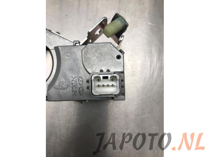 Zündschloss + Steuergerät van een Kia Picanto (JA) 1.0 T-GDI 12V 2018