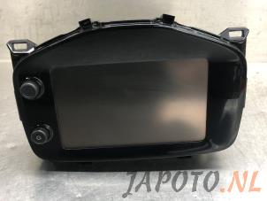 Usagé Radio/Lecteur CD Toyota Aygo (B40) 1.0 12V VVT-i Prix sur demande proposé par Japoto Parts B.V.