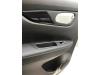 Revêtement portière haut 4portes arrière gauche d'un Nissan Qashqai (J11) 1.2 DIG-T 16V 2017