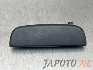 Używane Uchwyt drzwi lewych przednich wersja 4-drzwiowa Suzuki Alto (GF) 1.0 12V Cena € 19,99 Procedura marży oferowane przez Japoto Parts B.V.