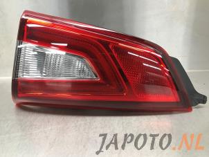 Używane Tylne swiatlo pozycyjne prawe Nissan Qashqai (J11) 1.2 DIG-T 16V Cena € 74,95 Procedura marży oferowane przez Japoto Parts B.V.