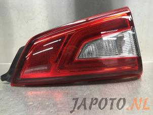 Używane Tylne swiatlo pozycyjne lewe Nissan Qashqai (J11) 1.2 DIG-T 16V Cena € 74,95 Procedura marży oferowane przez Japoto Parts B.V.