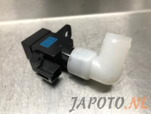 Usados Sensor de temperatura externa Nissan Qashqai (J11) 1.2 DIG-T 16V Precio € 14,95 Norma de margen ofrecido por Japoto Parts B.V.