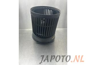 Usagé Ventilateur chauffage Nissan Qashqai (J11) 1.2 DIG-T 16V Prix € 74,95 Règlement à la marge proposé par Japoto Parts B.V.