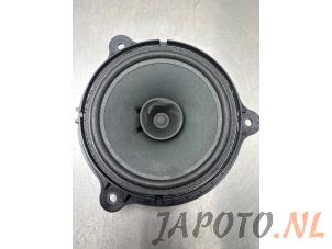 Used Speaker Nissan Qashqai (J11) 1.2 DIG-T 16V Price € 19,95 Margin scheme offered by Japoto Parts B.V.