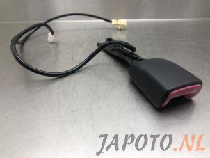 Used Front seatbelt buckle, right Daihatsu Terios (J2) 1.5 16V DVVT 4x2 Euro 4 Price on request offered by Japoto Parts B.V.