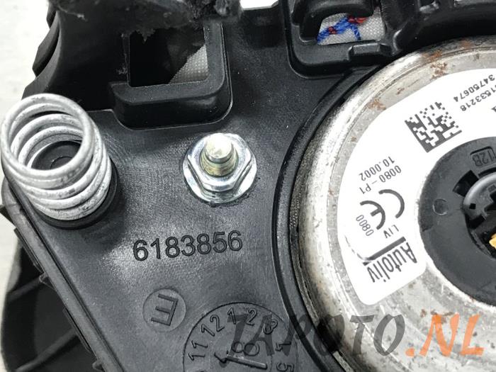 Left airbag (steering wheel) from a Hyundai iX20 (JC) 1.6i 16V 2019