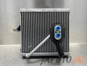 Używane Parownik klimatyzacji Hyundai Kona (OS) 1.0 T-GDI 12V Cena € 69,95 Procedura marży oferowane przez Japoto Parts B.V.