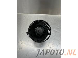 Usagé Moteur de ventilation chauffage Nissan Note (E11) 1.6 16V Prix € 49,95 Règlement à la marge proposé par Japoto Parts B.V.