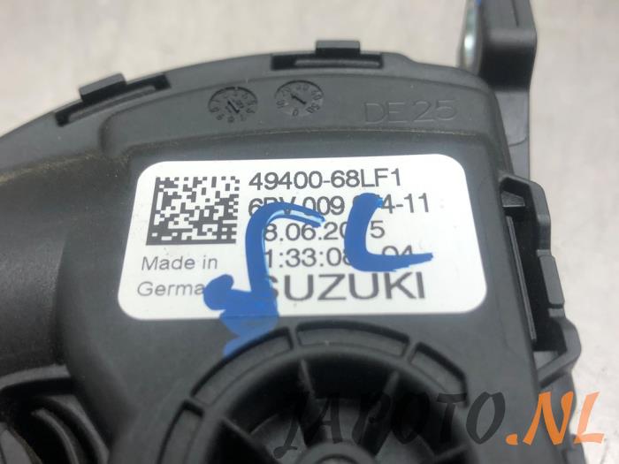 Acelerador de un Suzuki Swift (ZA/ZC/ZD) 1.6 Sport VVT 16V 2015