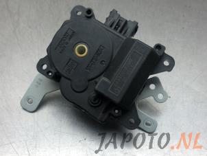 Usados Motor de válvula de calefactor Suzuki Swift (ZA/ZC/ZD) 1.6 Sport VVT 16V Precio € 19,95 Norma de margen ofrecido por Japoto Parts B.V.