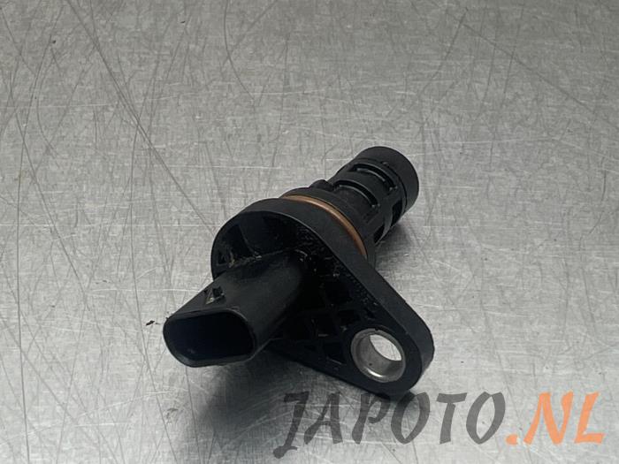 Crankshaft sensor from a Honda Civic (FK6/7/8/9) 1.0i VTEC Turbo 12V 2018