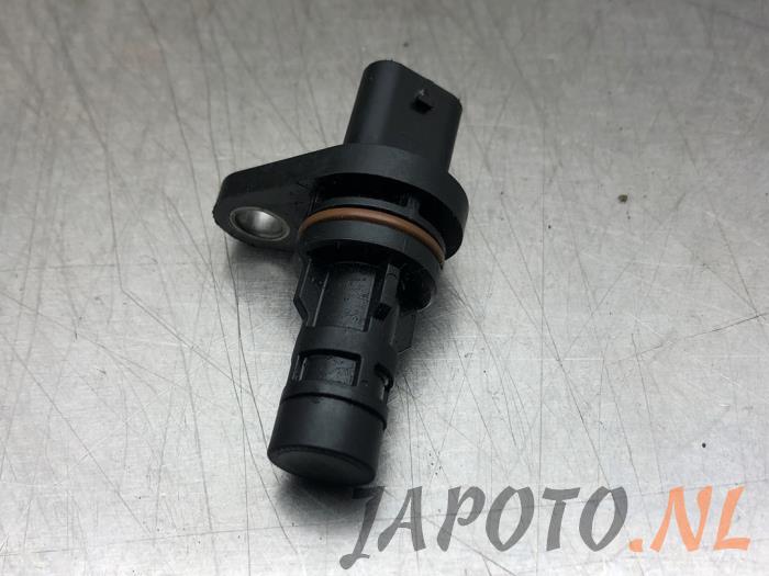 Crankshaft sensor from a Honda Civic (FK6/7/8/9) 1.0i VTEC Turbo 12V 2018