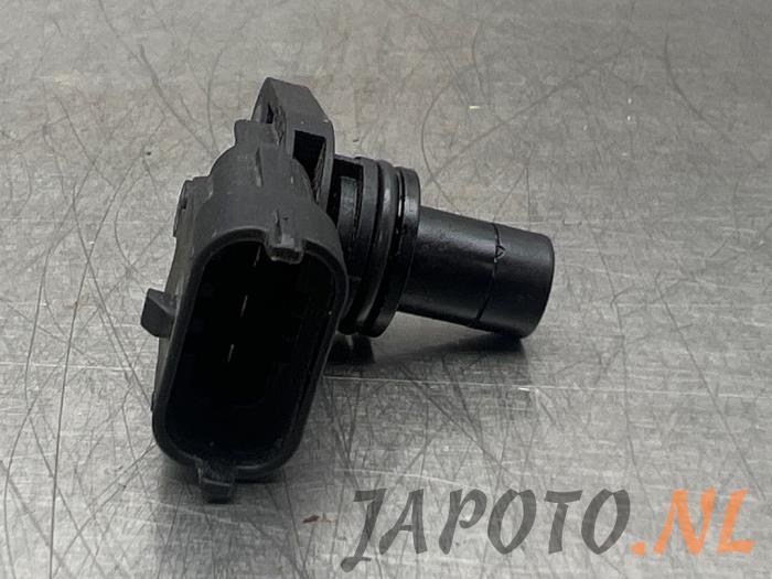 Begagnade Kamaxelsensor Honda Civic (FK6/7/8/9) 1.0i VTEC Turbo 12V Pris € 36,70 Marginaltabell erbjuds av Japoto Parts B.V.