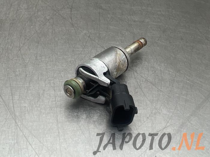 Inyector (inyección de gasolina) de un Honda Civic (FK6/7/8/9) 1.0i VTEC Turbo 12V 2018