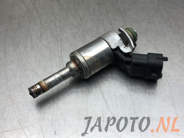 Injecteur (injection essence) d'un Honda Civic (FK6/7/8/9) 1.0i VTEC Turbo 12V 2018