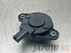 Used Camshaft sensor Honda Civic (FK6/7/8/9) 1.0i VTEC Turbo 12V Price on request offered by Japoto Parts B.V.