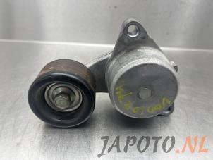 Used Drive belt tensioner Honda Civic (FK6/7/8/9) 1.0i VTEC Turbo 12V Price on request offered by Japoto Parts B.V.